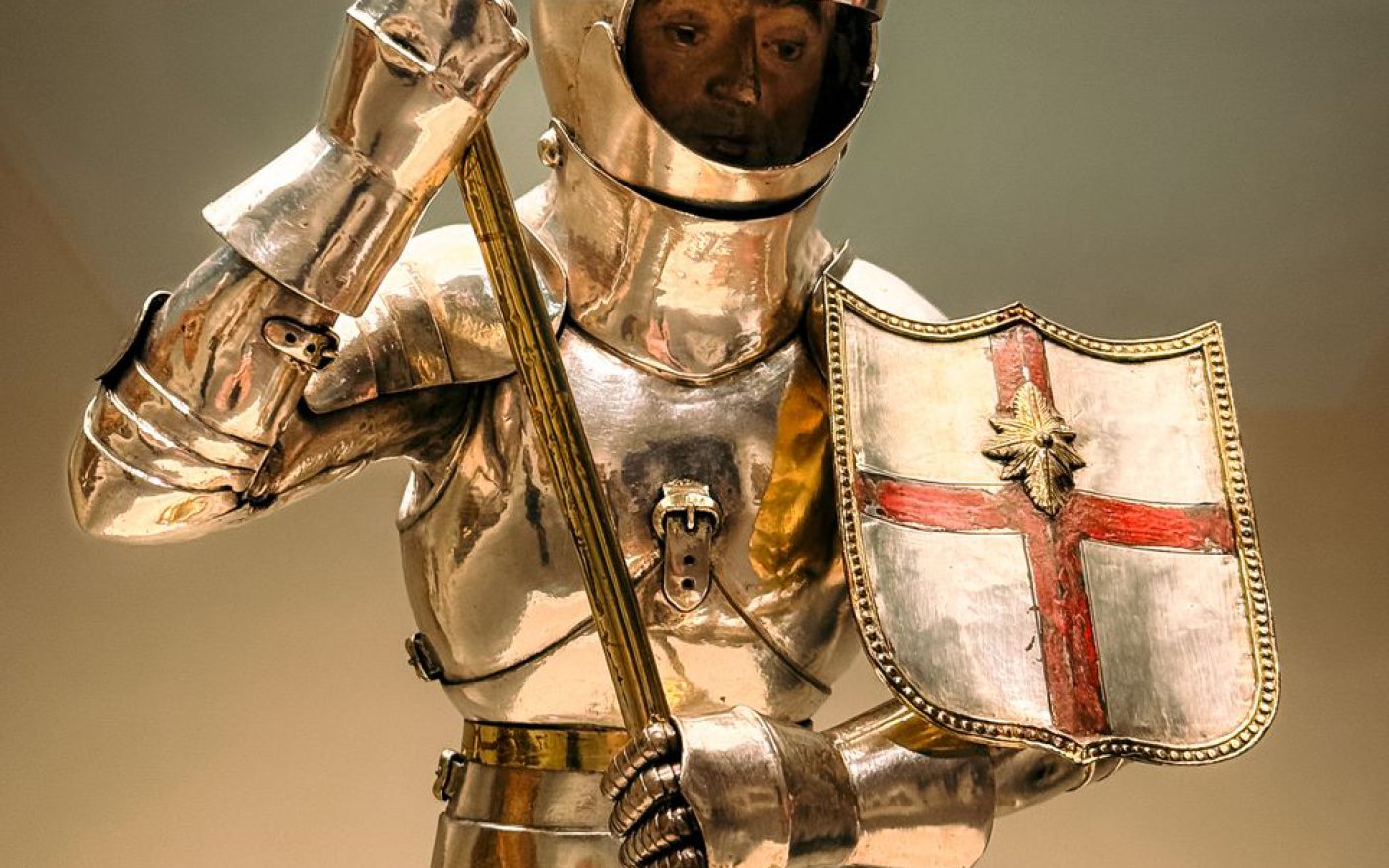 Guide pour choisir votre premier casque ou armure de reconstitution historique